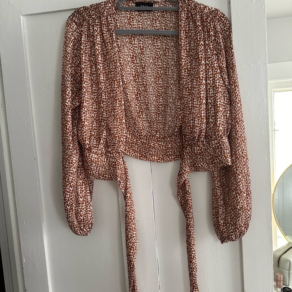Two piece set - Picture 2 of 3
